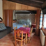 アパート Turisticos Abuelos Montemayor de Pililla