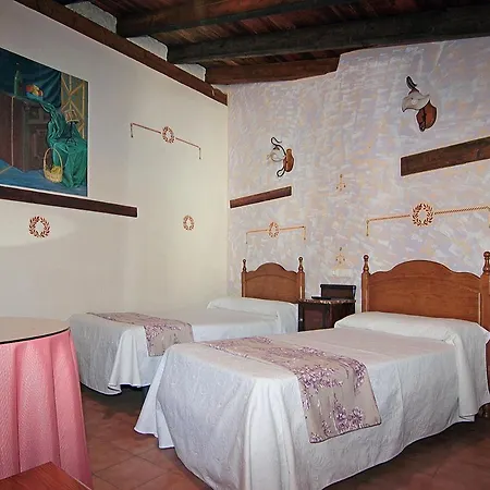 Turísticos Abuelos * Montemayor de Pililla